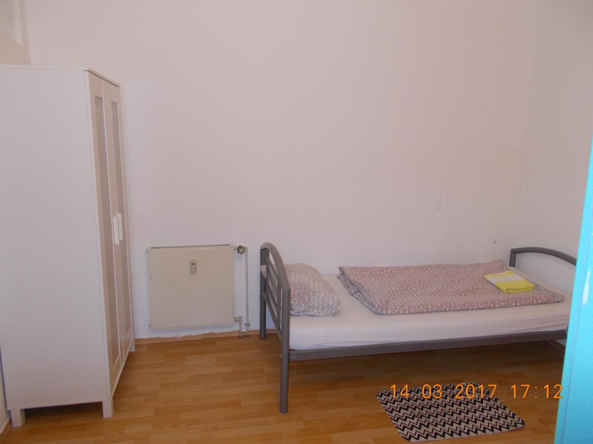 A&S Hostel Бонн Экстерьер фото
